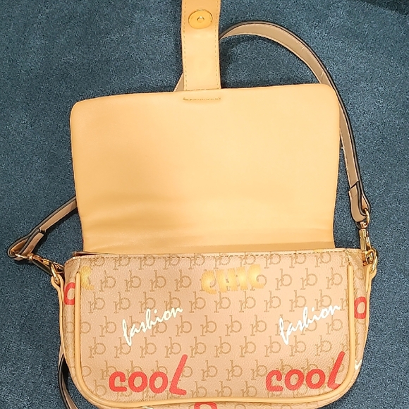 Trendy Beige Crossbody Bag with Colorful Accents - Picture 6 of 13